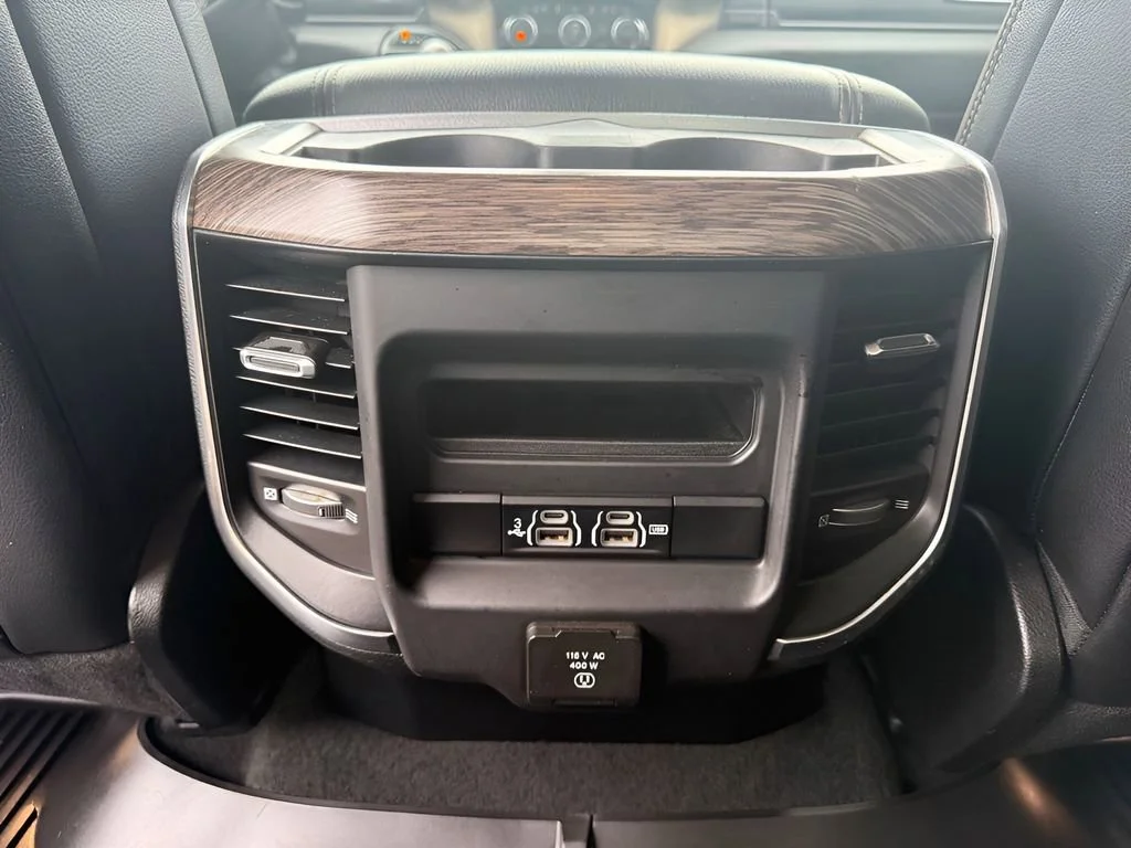 Used 2019  Ram Laramie image 14