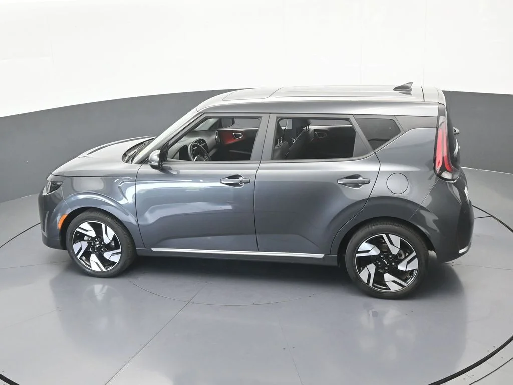 Used 2024 Gravity Gray Kia GT-Line image 44