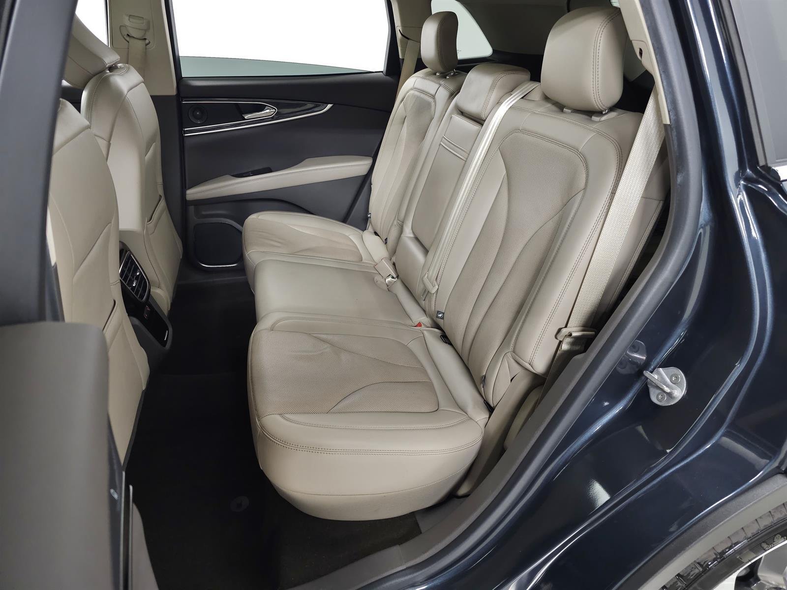 Used 2021 Blue Lincoln Reserve image 32