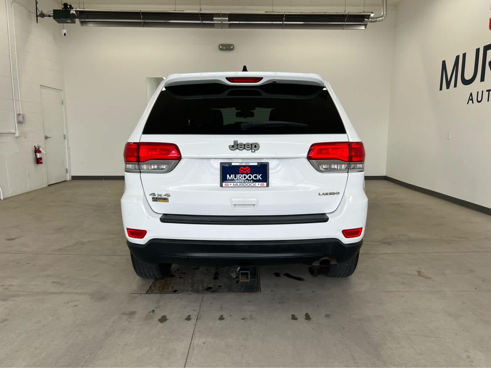 Used 2015 Bright White Clearcoat Jeep Laredo image 5