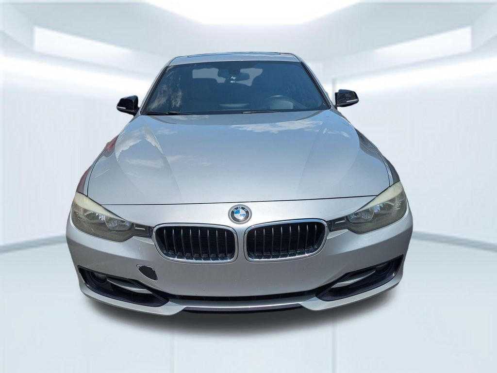 Used 2013 Silver BMW 328i image 4