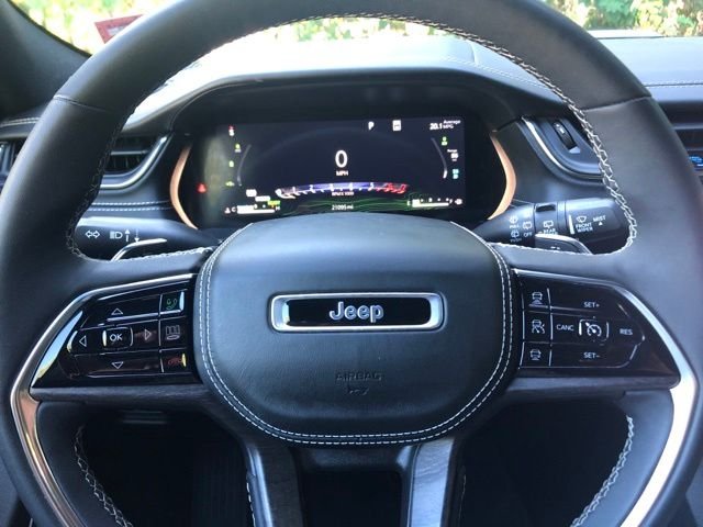 Used 2023 Diamond Black Jeep Overland 4xe image 27