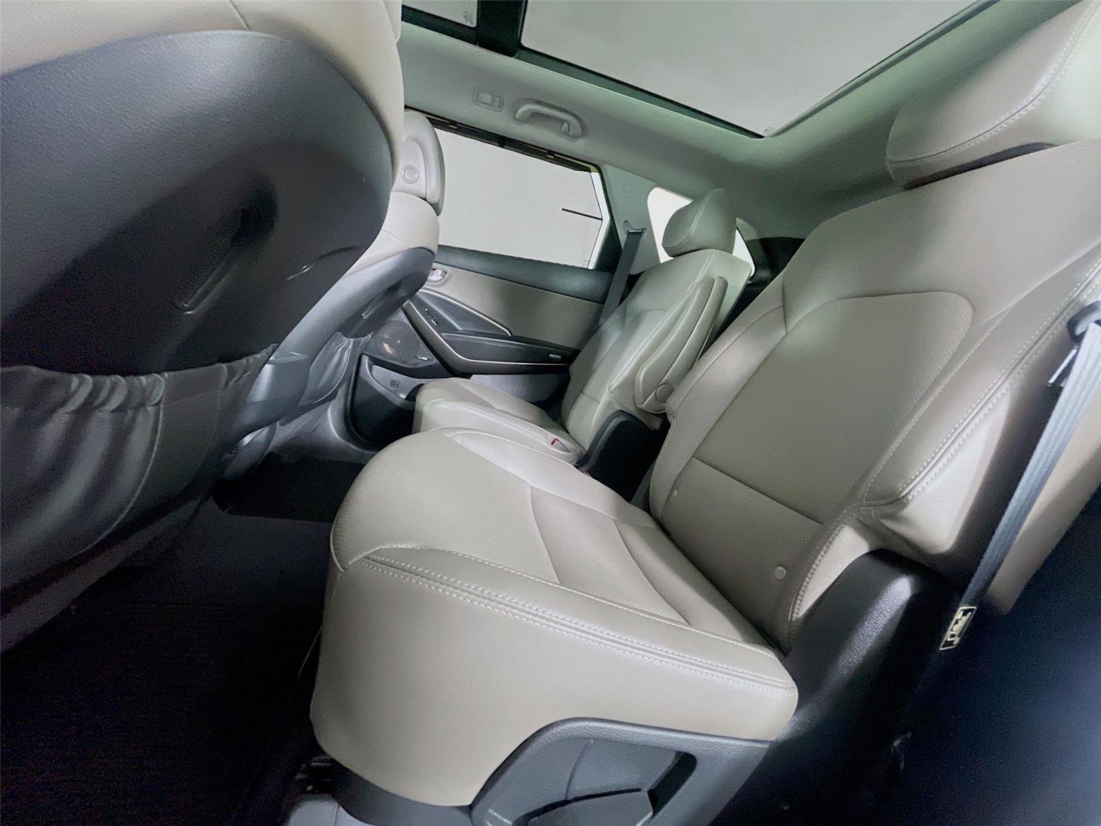 Used 2017  Hyundai Limited Ultimate image 28
