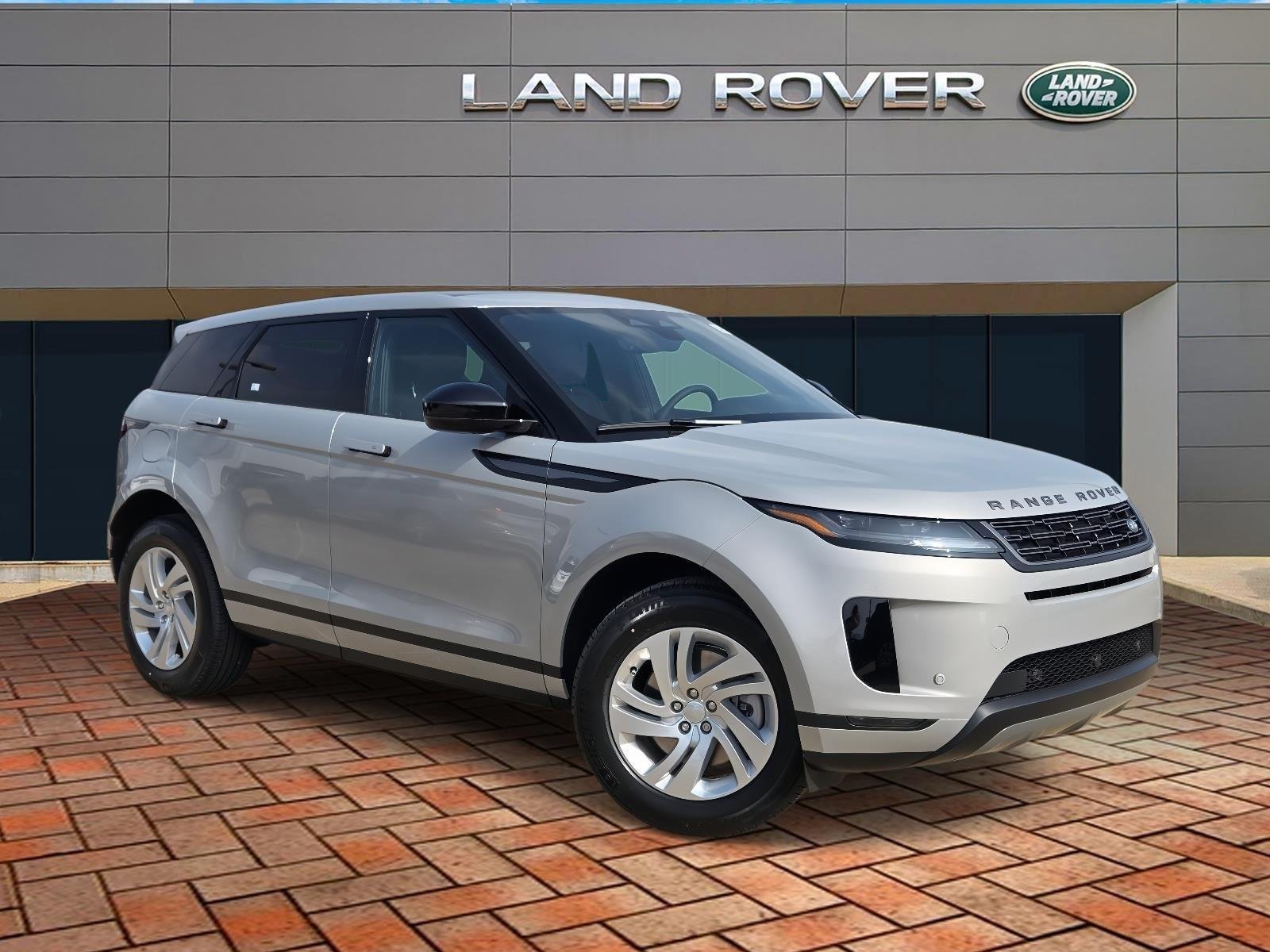 2026 Land Rover Range Rover Evoque S's photo