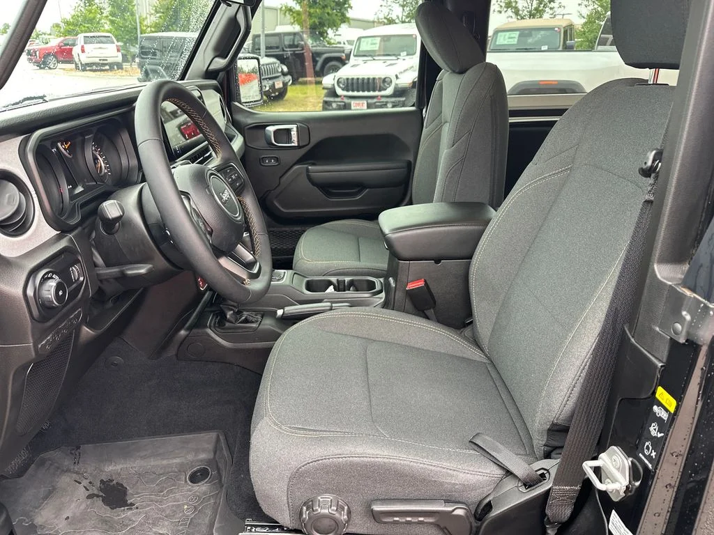 Used 2025 Black Jeep Willys image 18