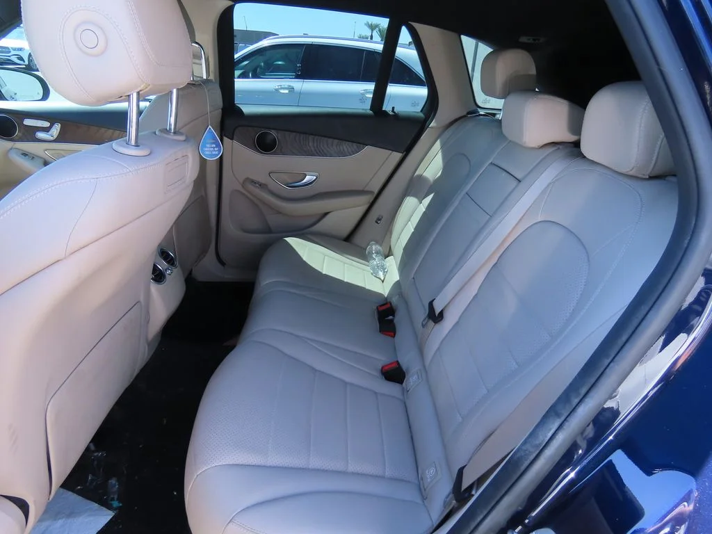 Used 2018 Blue Mercedes-Benz GLC 300 image 11