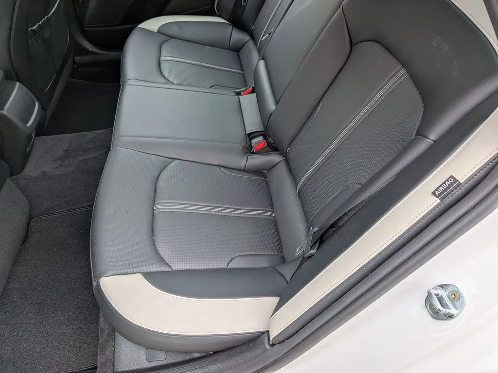 Used 2025 White Kia GT-Line image 22