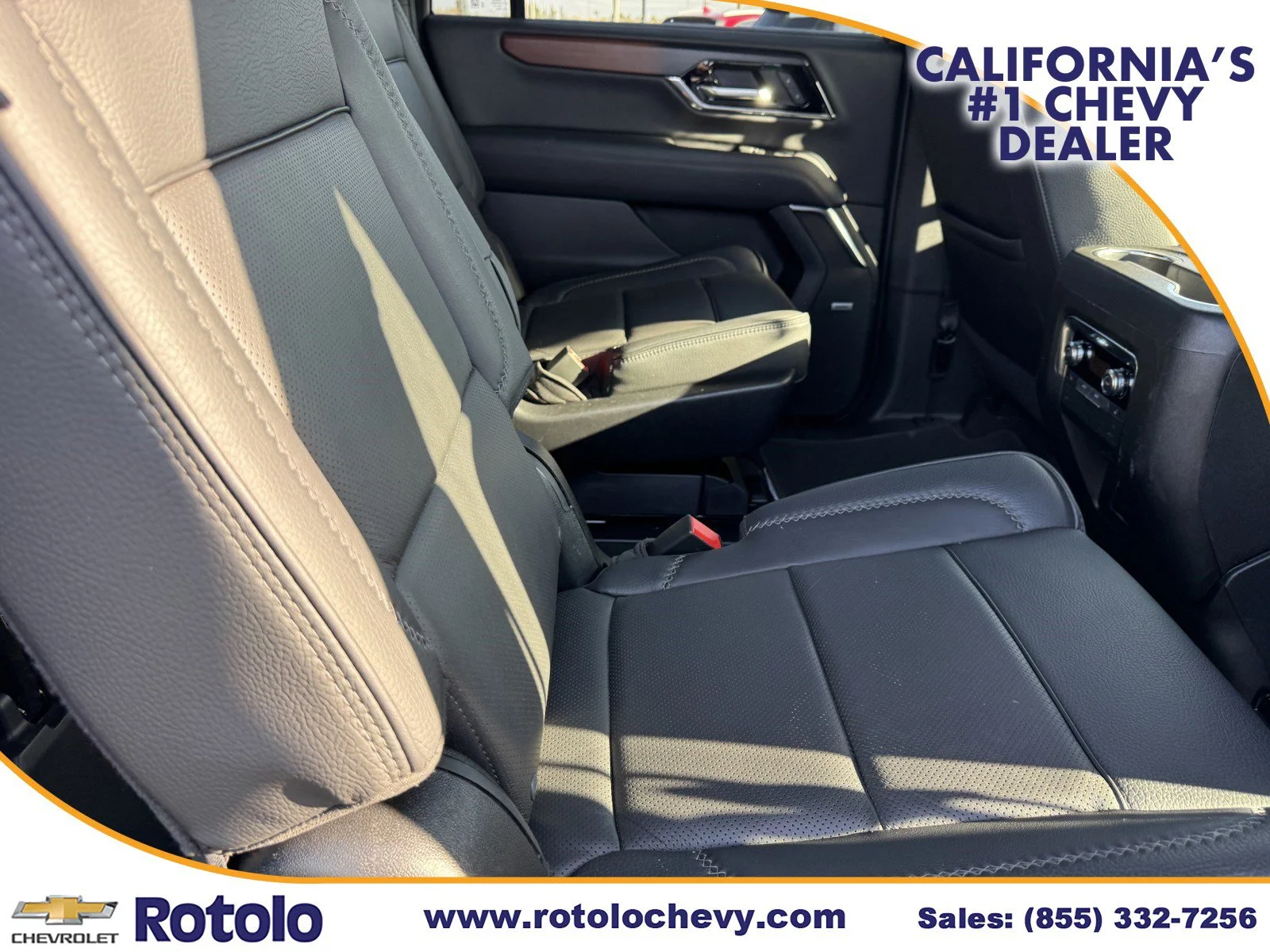Used 2025 Summit White GMC Denali image 10