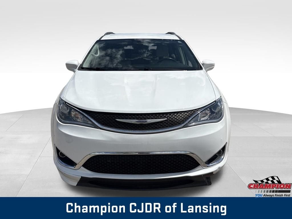 Used 2017 White Chrysler Touring L Plus image 10