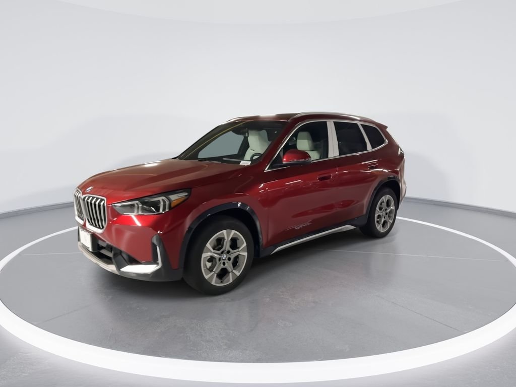 Used 2026 Red Metallic BMW xDrive28i image 4