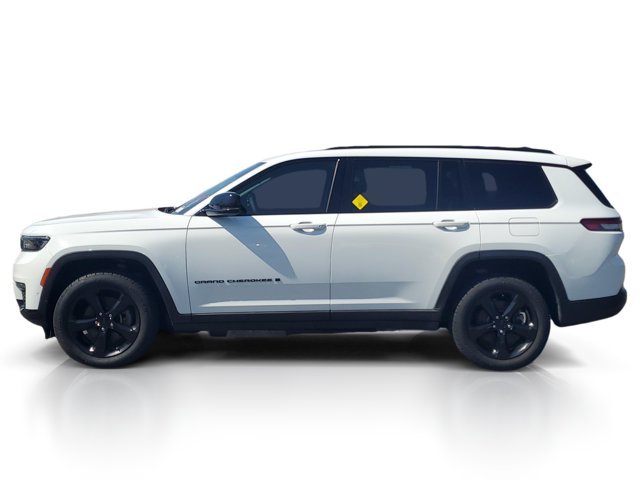 Used 2023 White Jeep Limited image 4