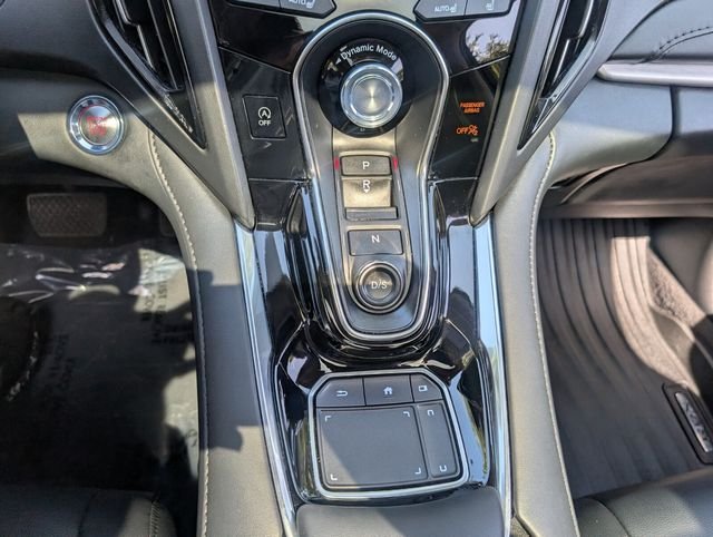 Used 2024  Acura Base image 25