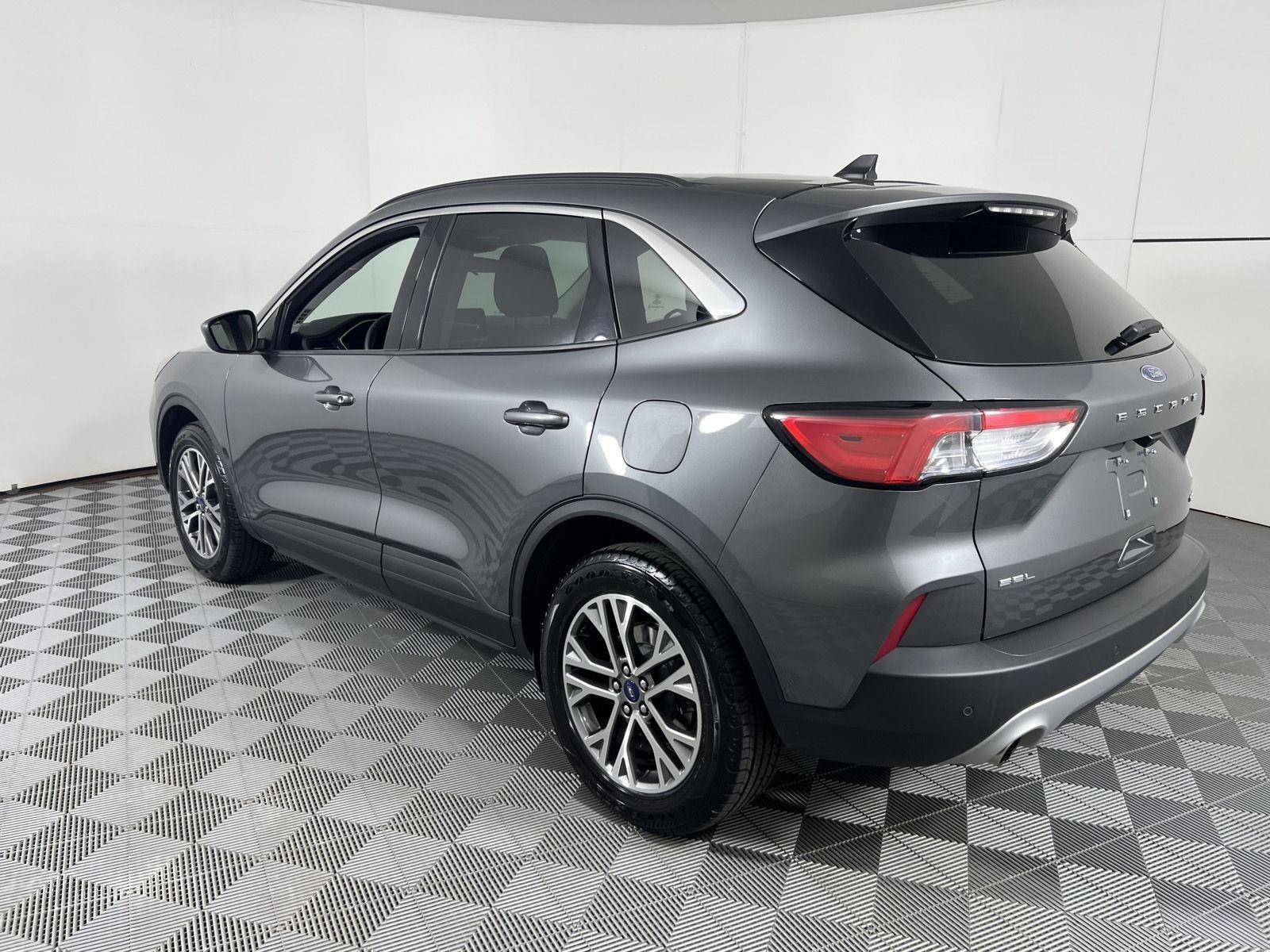 Used 2022 Carbonized Gray Ford SEL image 9