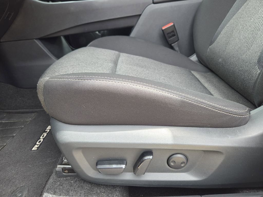 Used 2025 Blue Nissan SV image 19