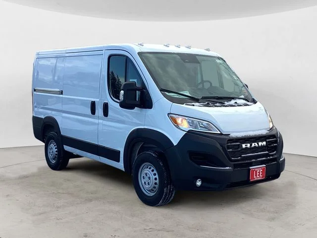 New 2026 Bright White Clearcoat Ram PROMASTER 1500 TRADESMAN CARGO VAN LOW ROOF 118