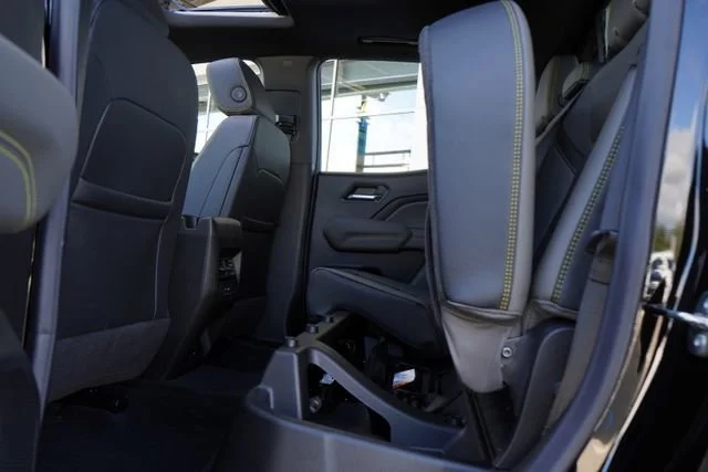2026 Chevrolet Colorado ZR2 - Photo 32