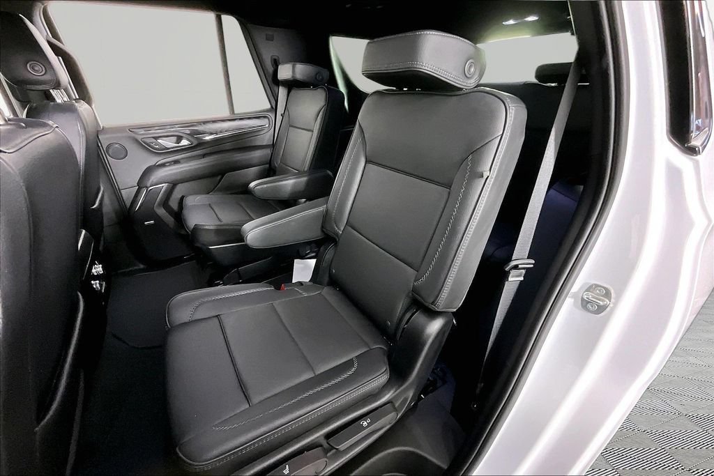 2024 GMC Yukon Denali - Photo 21