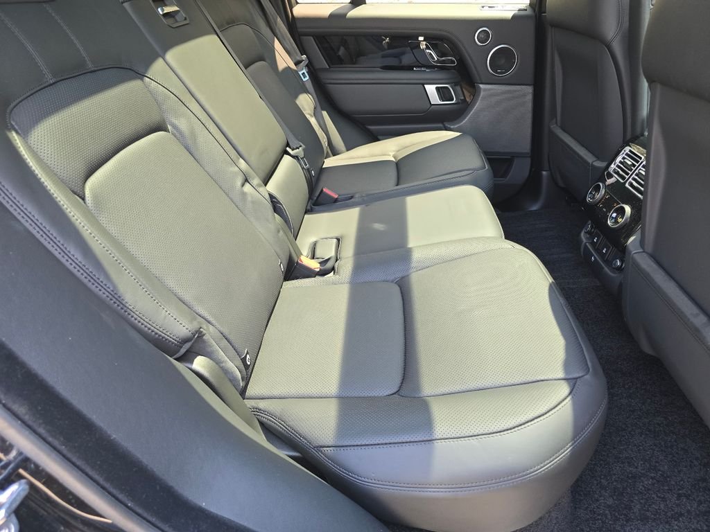 Used 2021 Black Land Rover Westminster image 36