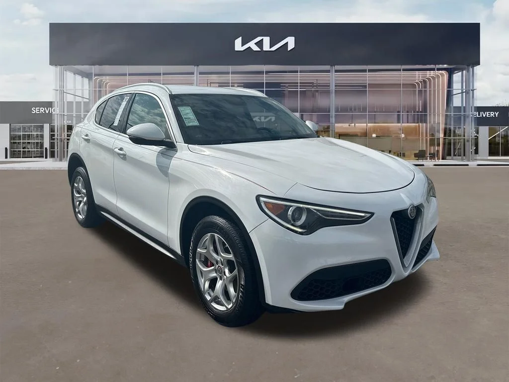 2019 Alfa Romeo Stelvio AWD's photo