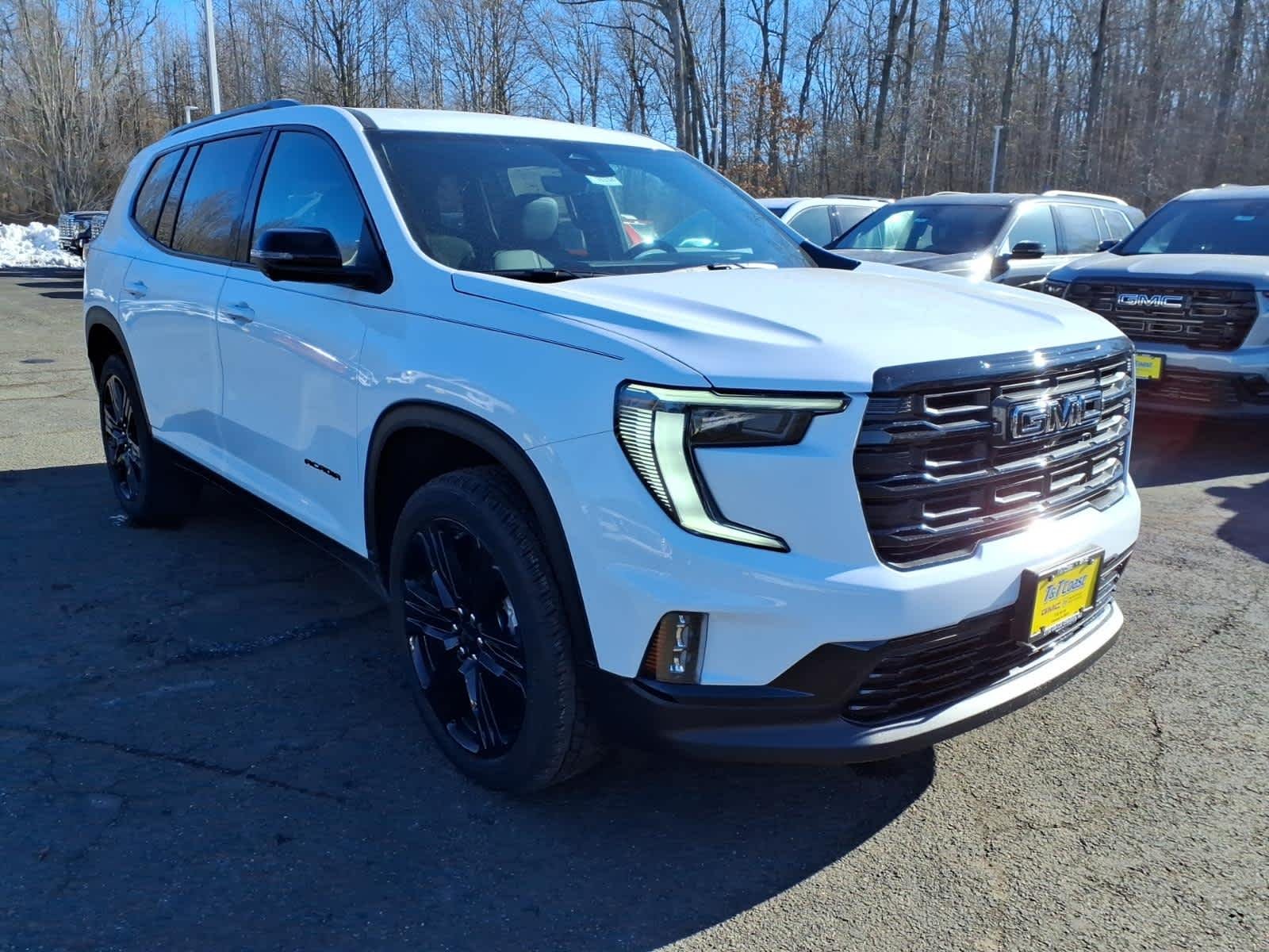 2026 GMC Acadia Elevation FWD's photo