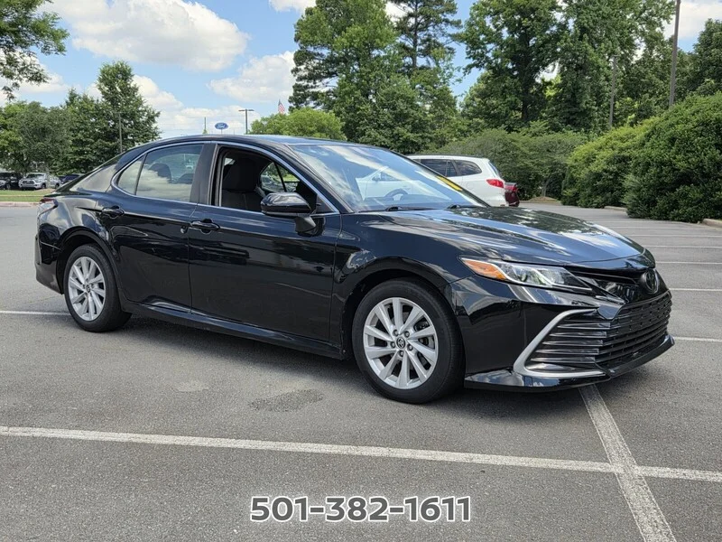 Used 2022 Midnight Black Metallic TOYOTA LE AUTO image 7