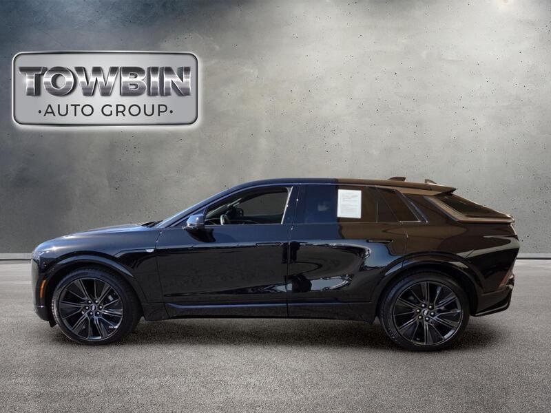 Used 2024 Black Cadillac Sport image 7