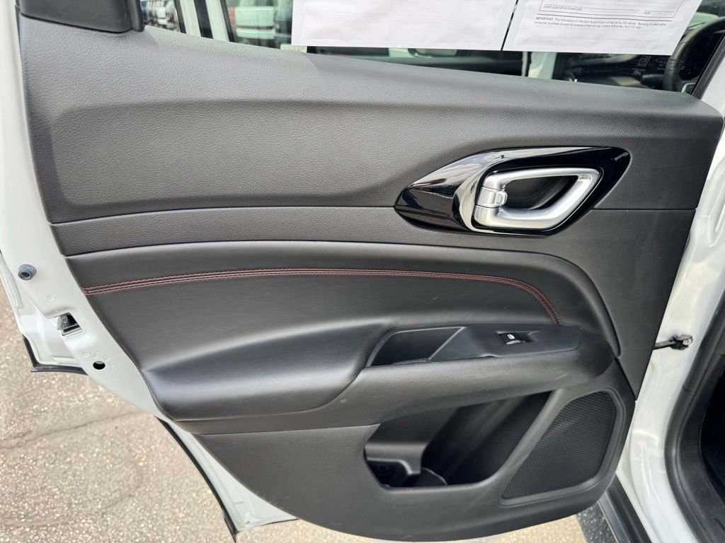 Used 2025 Bright White Clearcoat Jeep Trailhawk image 25