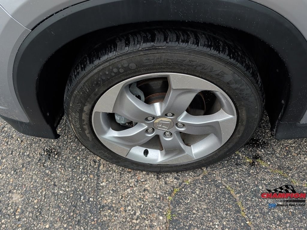 Used 2017  Honda EX image 10
