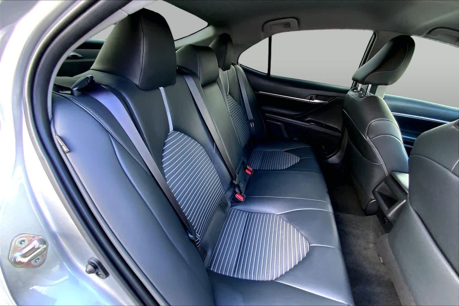 Used 2019 Celestial Silver Metallic Toyota SE image 19