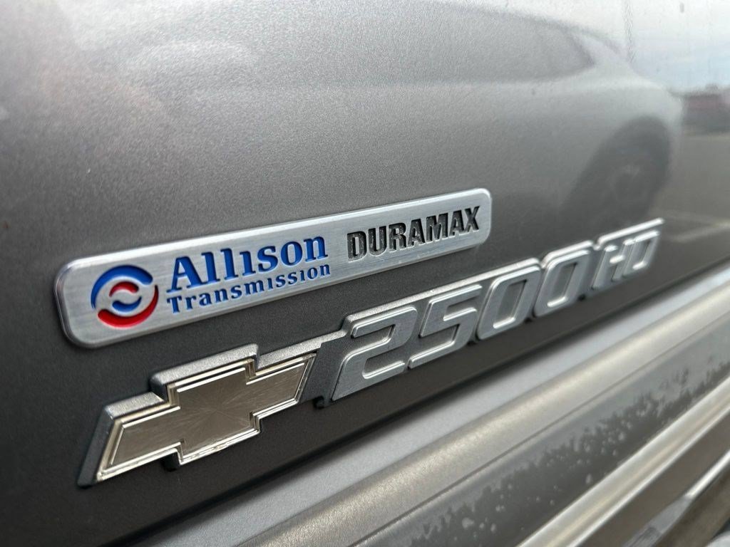 Used 2006 Graystone Metallic Chevrolet LT3 image 7