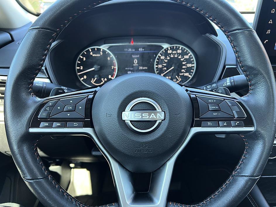 Used 2024 Pearl White Tricoat Nissan 2.5 SR image 23