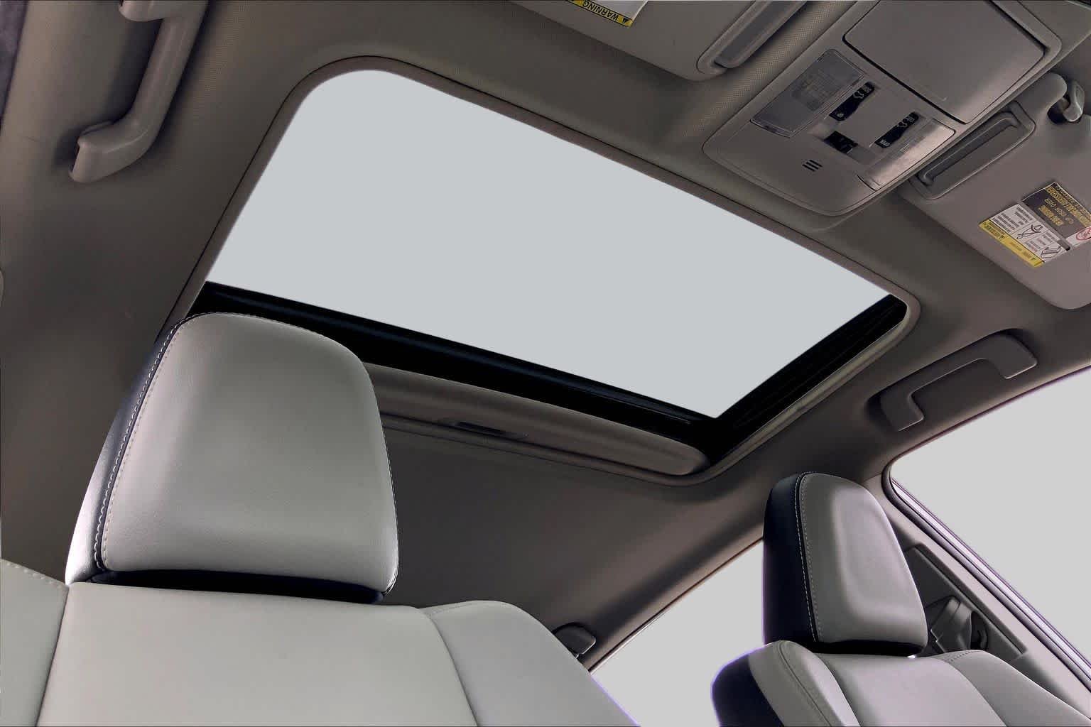 Used 2017 Silver Sky Metallic Toyota Platinum image 14