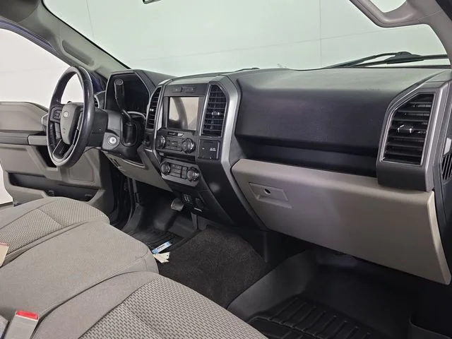 Used 2018 Blue Ford XLT image 28