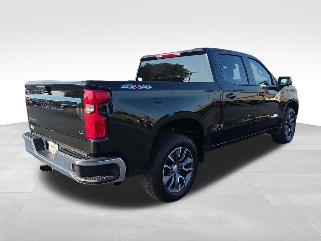 Used 2024 Black Chevrolet LT image 6