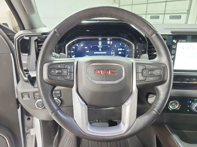 Used 2023 White Frost Tricoat GMC SLT image 23