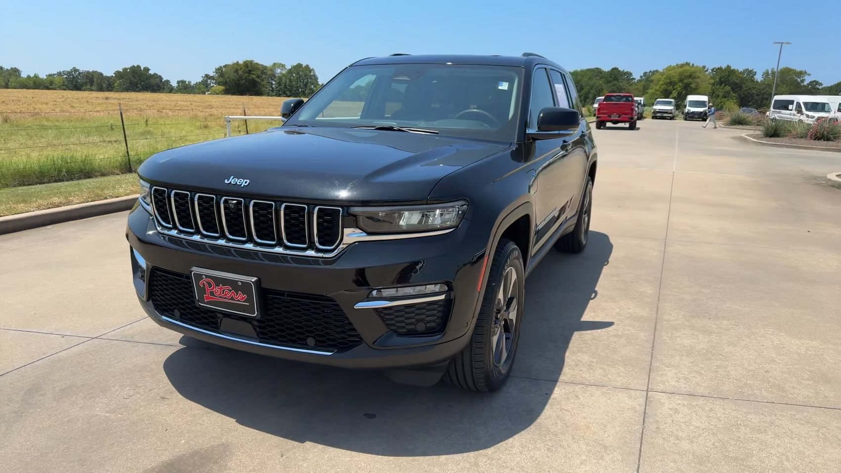 Used 2022 Pxj Diamond Black Crystal P/c Jeep BASE image 3