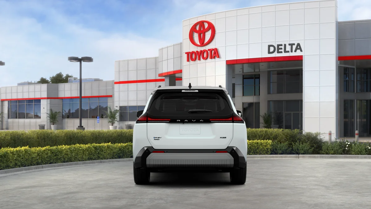 New 2026 Wind Chill Pearl with Midnight Black Metallic roof Toyota XSE image 33
