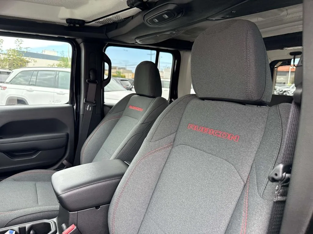 New 2025 Black Jeep Rubicon image 25