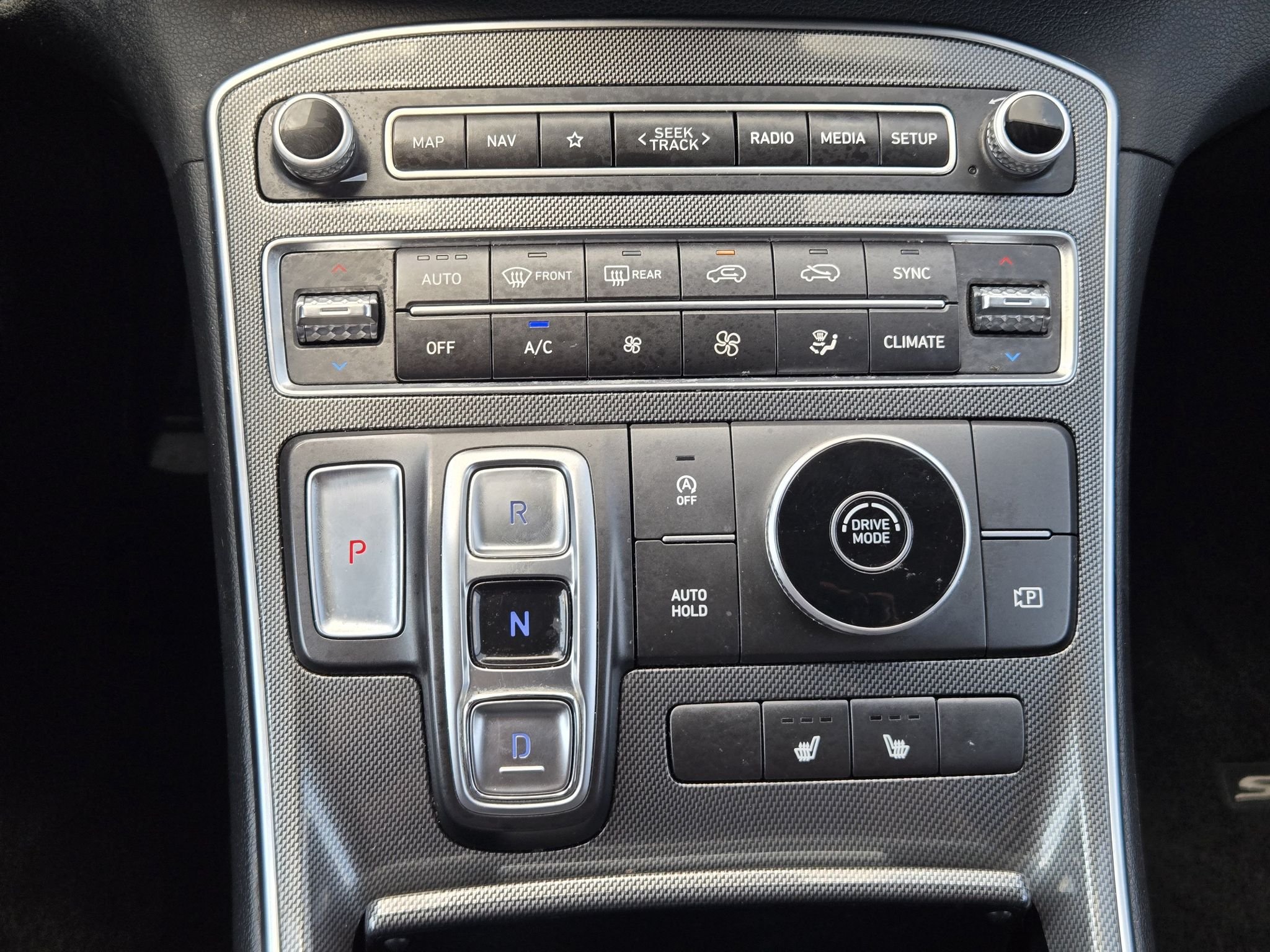 Used 2023 Shimmering Silver Hyundai SEL image 18