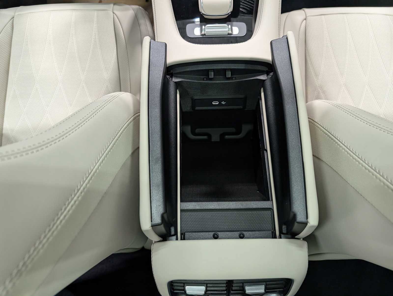 2026 Mercedes-Benz GLE AMG GLE 53 - Photo 19