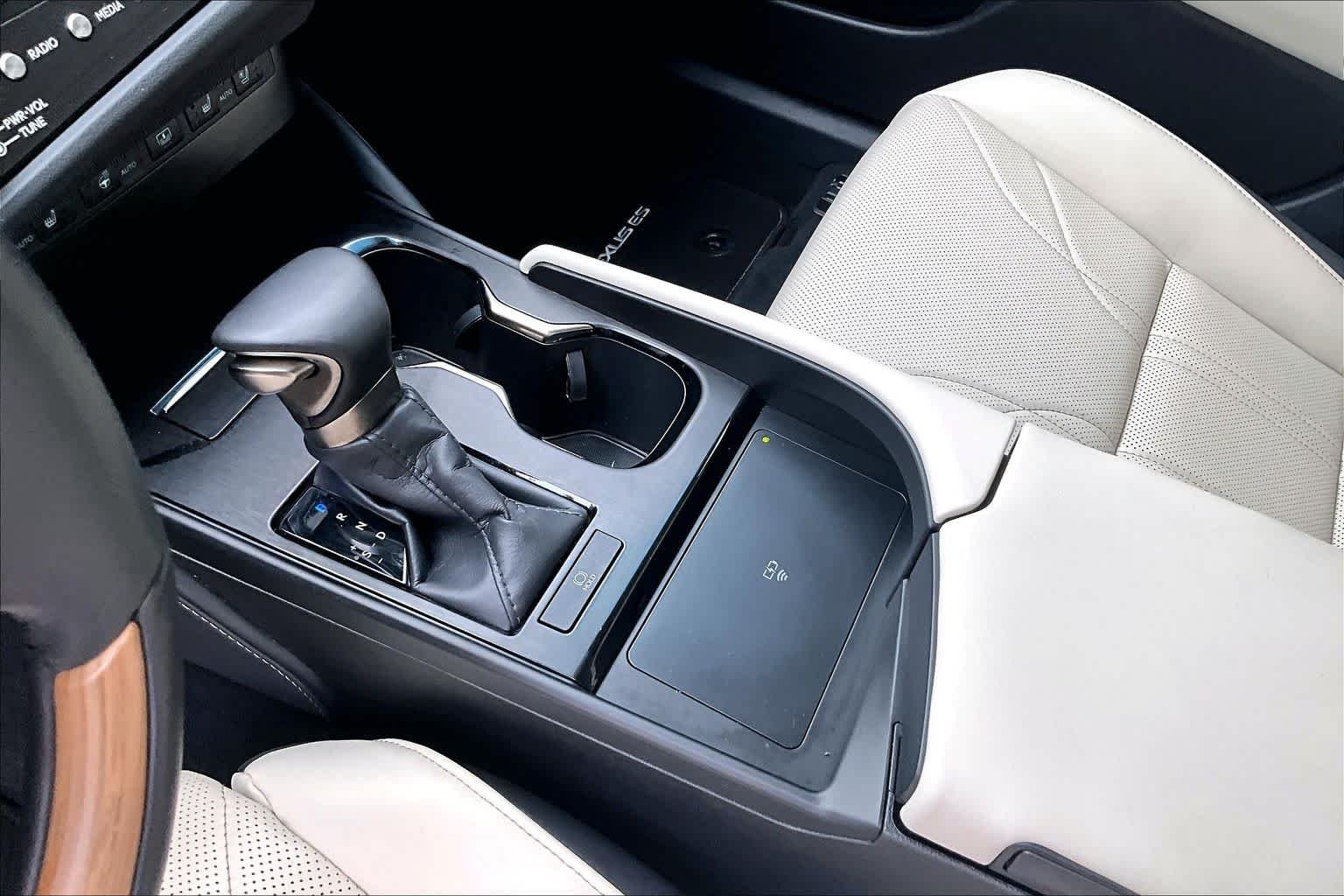 Used 2025 Caviar Lexus Ultra Luxury image 17