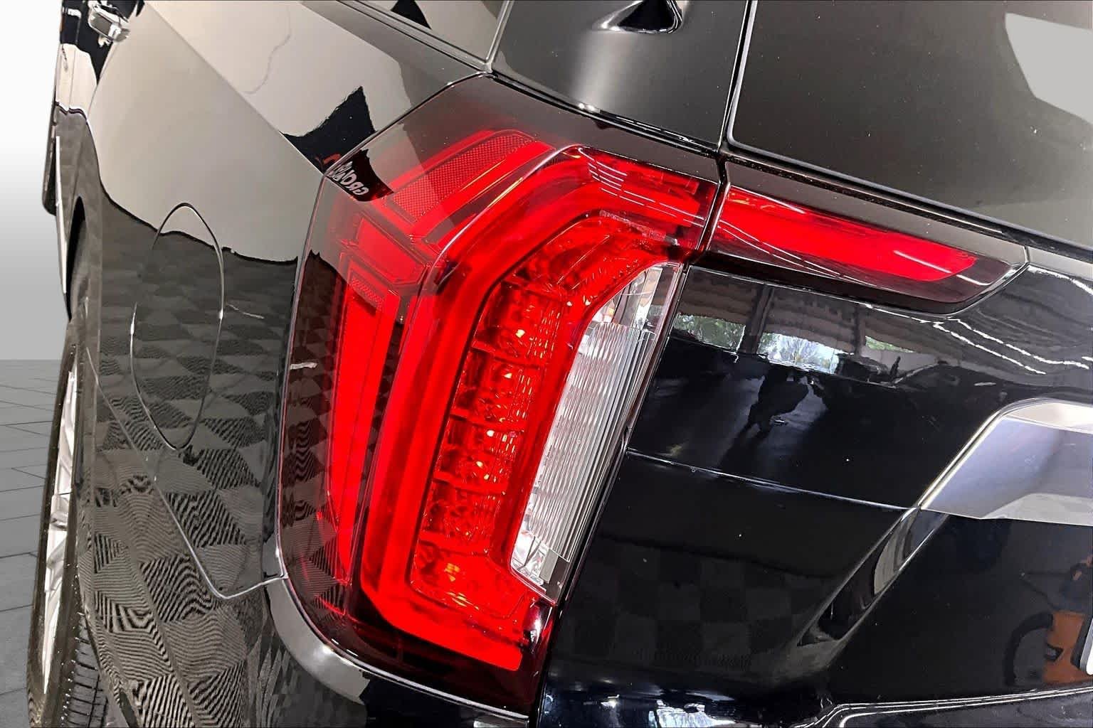 Used 2022 ONYX BLACK GMC Denali image 28