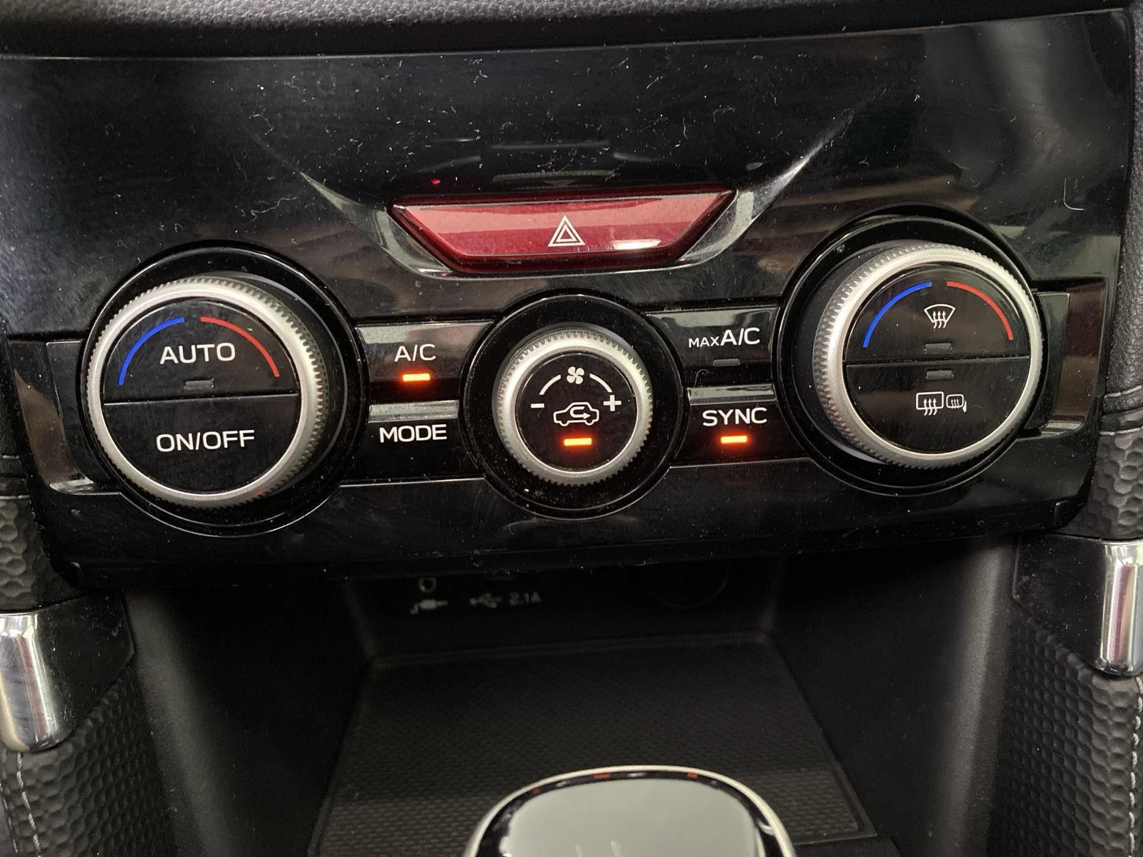 Used 2020 Crystal White Pearl Subaru Touring image 23