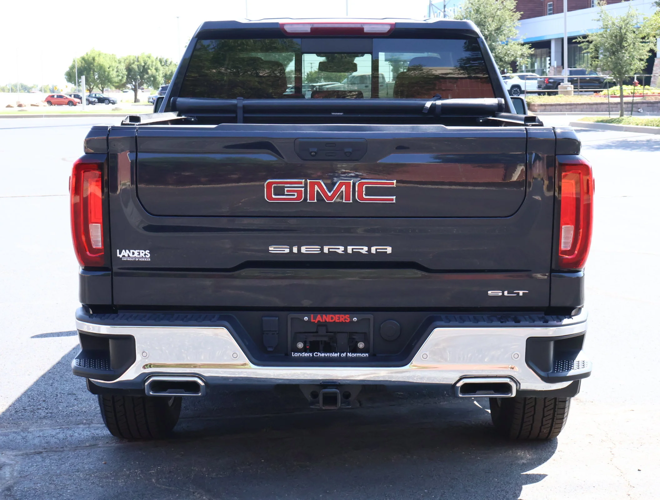 Used 2022 Titanium Rush Metallic GMC SLT image 32