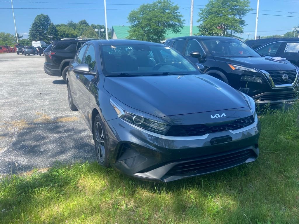 Used 2023 Gravity Gray Kia LXS image 1