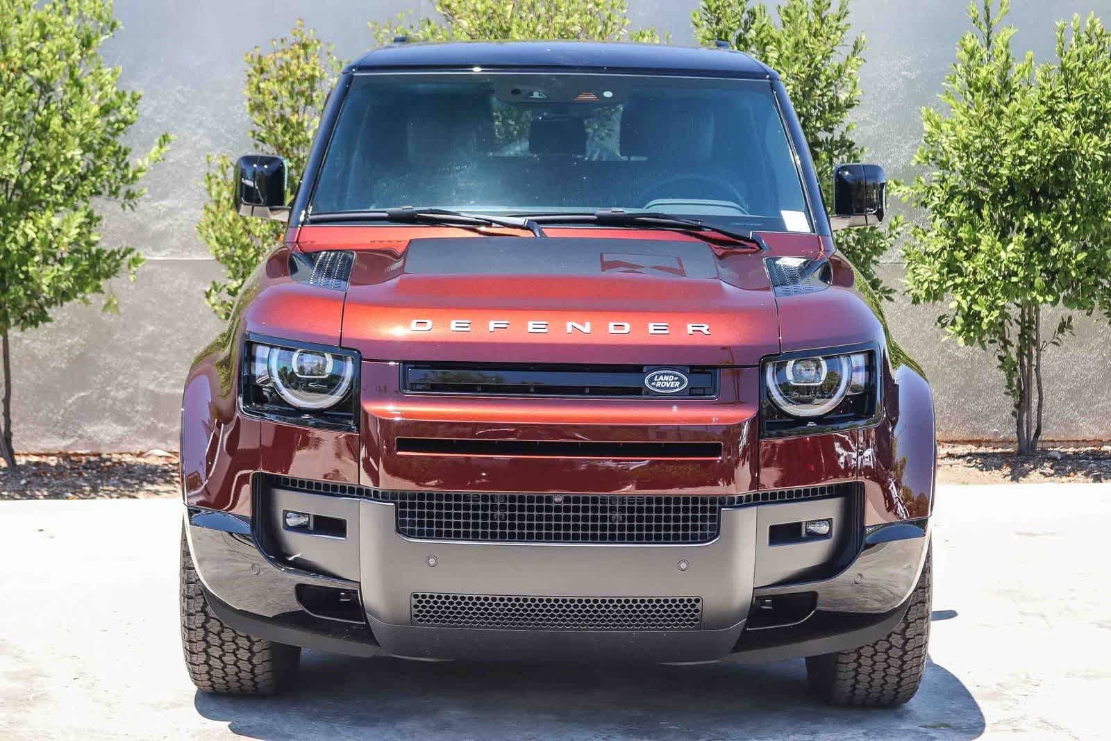 New 2026 Sedona Red Land Rover X-Dynamic SE image 2