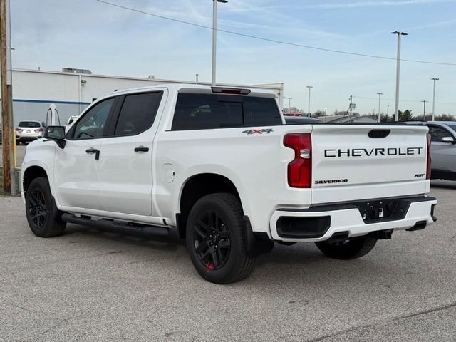 New 2026 Summit White Chevrolet RST image 3