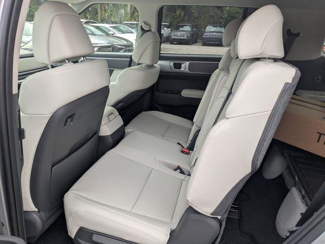 New 2026 Silver Hyundai SEL FWD image 15