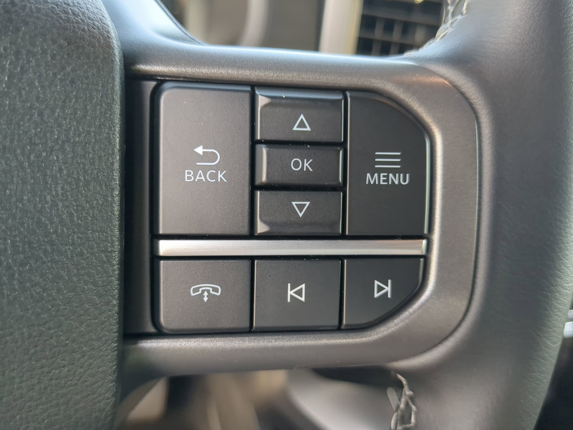 New 2026 Carbonized Gray Metallic Ford XLT image 64