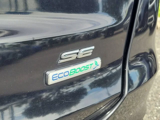 2019 Ford Fusion SE - Photo 8